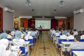 TẬP HUẤN GIAO TIẾP ỨNG XỬ CHO CÁN BỘ NHÂN VIÊN BỆNH VIỆN MẮT NĂM 2020