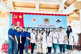 Chương trình Khám bệnh, phát thuốc và tặng quà cho gia đình chính sách, người già, trẻ em có hoàn cảnh khó khăn trên địa bàn huyện Đức Huệ – Tỉnh Long An
