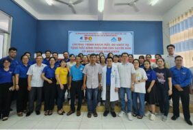 CHƯƠNG TRÌNH KHÁM MẮT, ĐO KHÚC XẠ, TẶNG MẮT KÍNH MIỄN PHÍ CHO NGƯỜI DÂN CÓ HOÀN CẢNH KHÓ KHĂN Ở THÀNH PHỐ MỸ THO, TỈNH TIỀN GIANG
