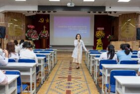 CHĂM SÓC SỨC KHỎE TÂM THẦN CHO NHÂN VIÊN Y TẾ
