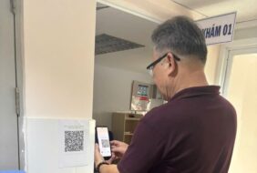 Tiện ích mới “Quét mã QR tải mẫu đơn phẫu thuật miễn phí tại cơ sở 2”